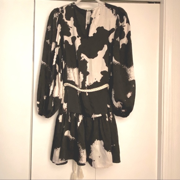 Alexis Black + White (Off-White) Long Sleeve Dress, M - Picture 12 of 16